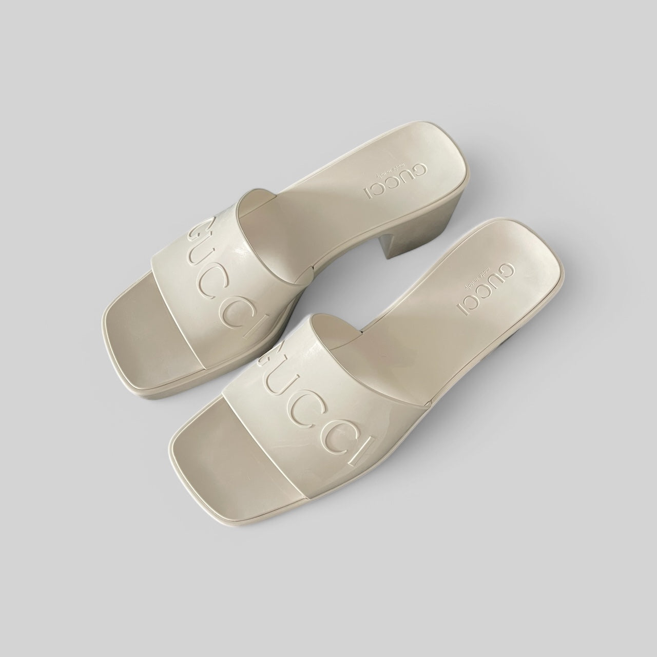Gucci Logo embossed Sandals