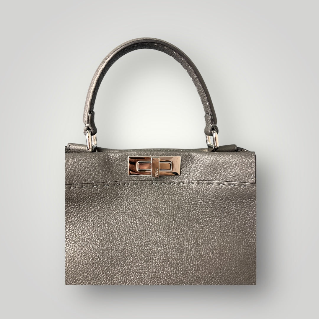 Pre-Owned Fendi Peekaboo Top Handle Bag-Medium